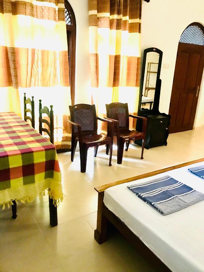 Jayalath Homestay Galle Bagian luar foto